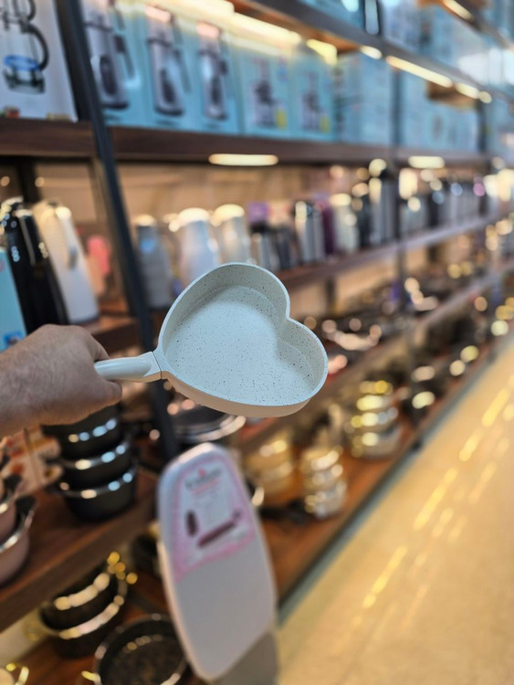 تابه قلبی سایز 20 رنگ سفید