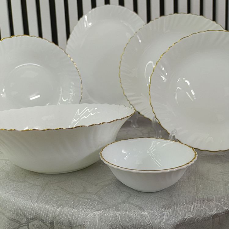 سرویس غذاخوری 26 پارچه پیچ لب طلا برند دینو